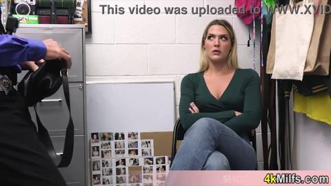 Mall Cop Gets Revenge On This Thieving Blonde Housewife: She's Now Getting The Ride Of A Lifetime In A Very Public Place