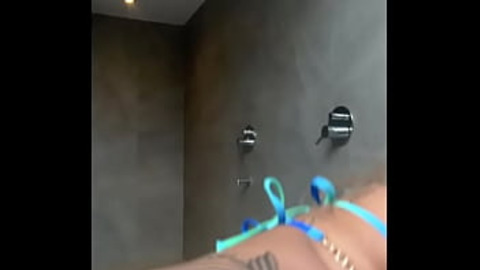 I got a little cock🌭 on my hardon then sucked her juices all out my head