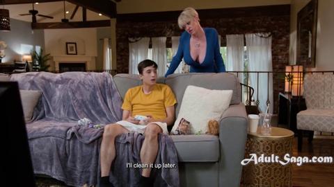 Stepmom's Secret🤫 Stimulation: Steamy Sesh of Sensual Shtup