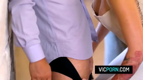 Slutty 40yo wife Charlotte Sins gets brutally pounded by massive cock🌭 in her sloppy twat