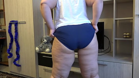 Blindfolded Christmas cheer: Santa's favorite fat booty gets filled by a thick pole on X-mas Eve