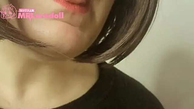 Unboxing MRLSEXDOLL Futa Lucy - A great wet orgasm for this italian milf