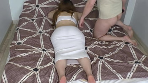 'Mom Loves It' - A 50+ beauty gets face-fucked and takes BBC anal👌