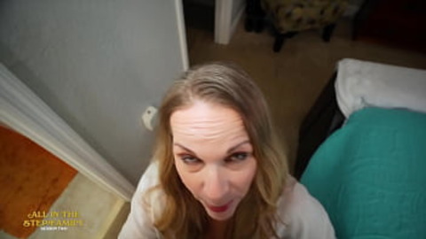 Blow me, Daddy's got nothin' on your beastly cock🍆 - Kymber Leigh