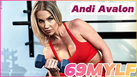 Inandi Gym Fucks Avy - MILF Passion In Public