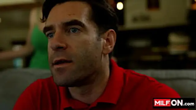 Busty blonde MILF seduces cable guy &mdash;  sucking him dry - Dee Williams &mdash;  Axel Haze