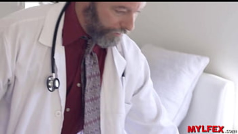 Mylfex: Horny🥵 MILF Craves ExtraSexy Medical Inspection