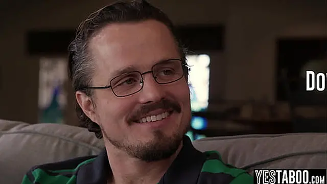 ′Big booty Latina MILF eliminates stalker with hot sex′