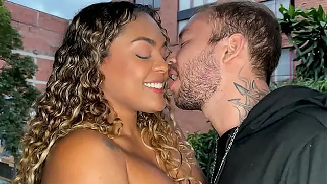 Ebonie Agent Horny🥵 Tease & Colombian Slutt Carla Morelli Sucks Tourist Brian Evans