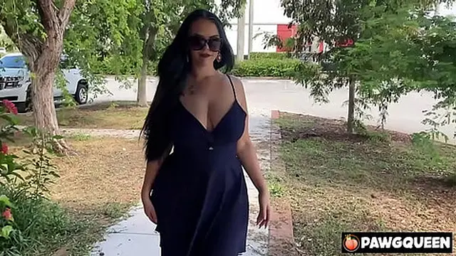 PAWG Queen Gives Dirty Car Tips with Ryan Smiles