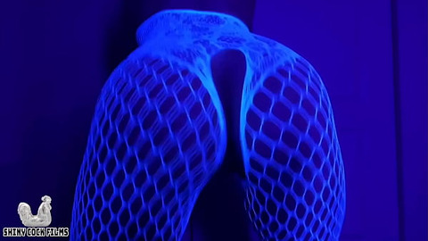 MILF Twerking Tease: Big Booty Bouncing - Jane Cane