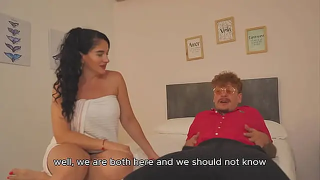 My milf returns from the gym with a hungry vibe and offers her wet pussy✌ to keep things hot