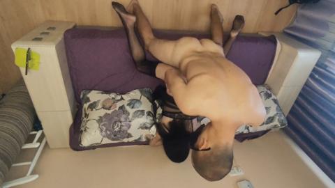 A 40 year old slender milf fucks a 22 years old at a home casting