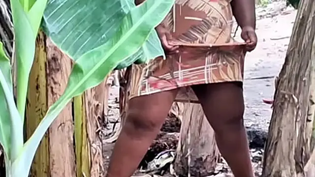 Big pussy evangelical milf pissing in public