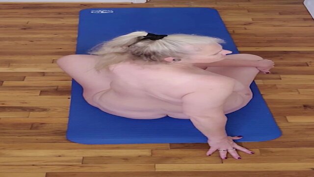 Hotty MILFs naked yoga session turns into jerk off