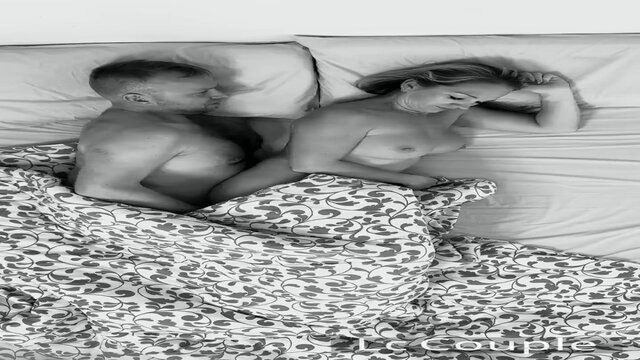 Real-life MATURE BABE gives her hubby a sensual fellatio 