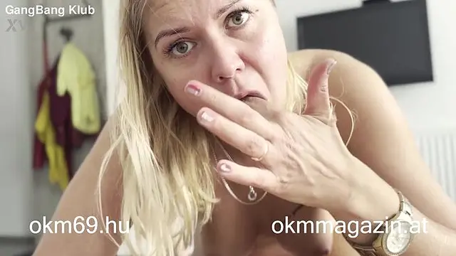 Sexy milf Vicky Wilfing masturbates