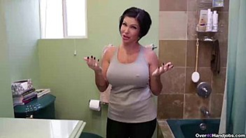Big-titted, middle-aged cougar delivers steamy POV handjob experience