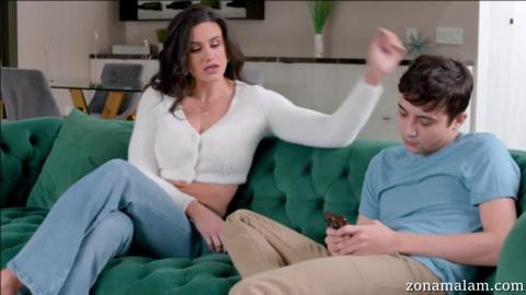 Slutty Mommy Teaches Young Stud Basic Sex Tricks Before Losing Virginity to Me