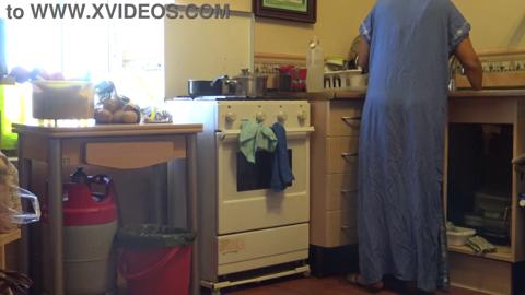 Big-titted Arabic Cougar Sucks Stepson's Massive Cock🌭 to Orgasmic Bliss
