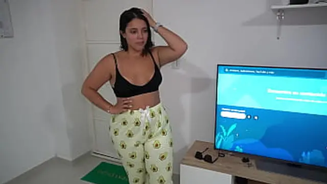 milf MILF whispers ′let′s watch a movie′ as boyfriend plays along - Thepaug