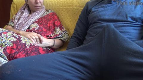 Turkish temptress slurps massive ebony shaft over midday meal